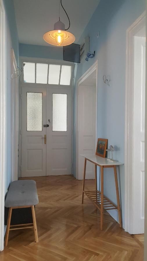 Проживание в семье Room next to Porto Montenegro Тиват