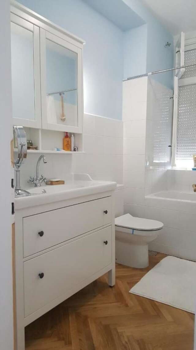 Проживание в семье Room next to Porto Montenegro Тиват-13