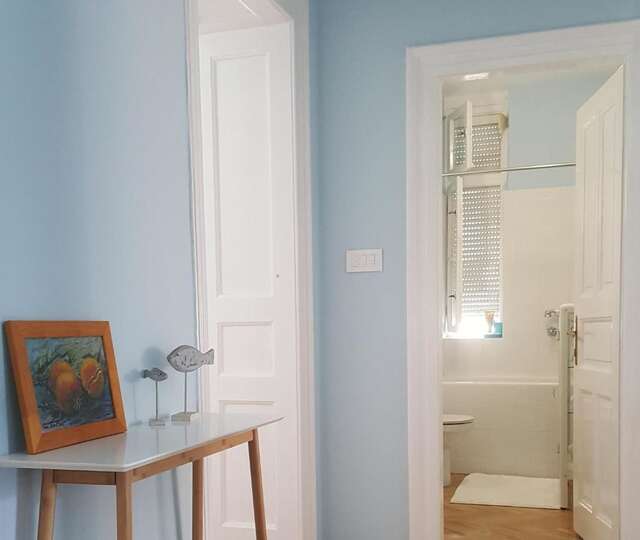 Проживание в семье Room next to Porto Montenegro Тиват-14