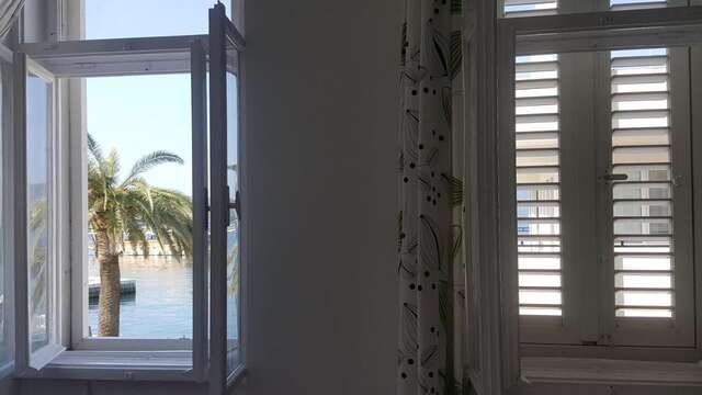 Проживание в семье Room next to Porto Montenegro Тиват-18
